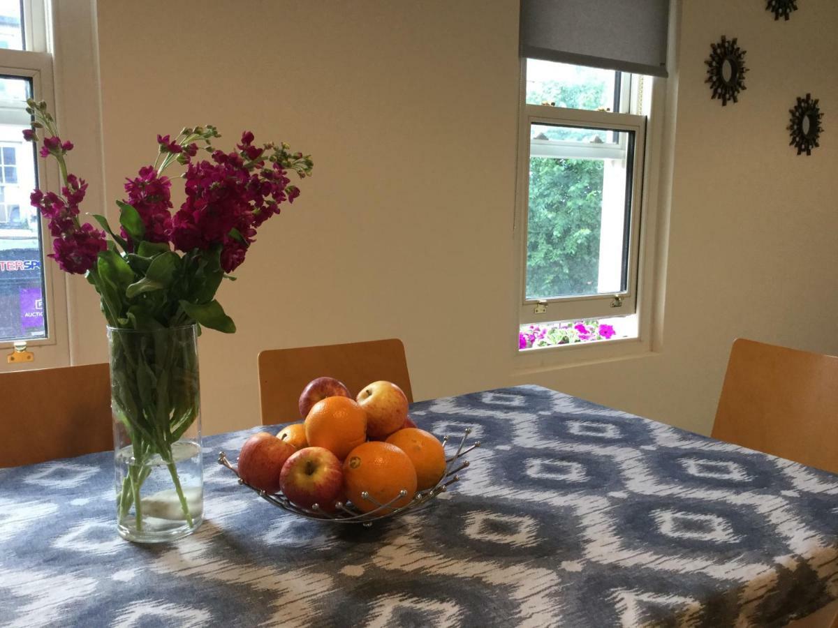 Rose Alley Apartment Westport Bagian luar foto
